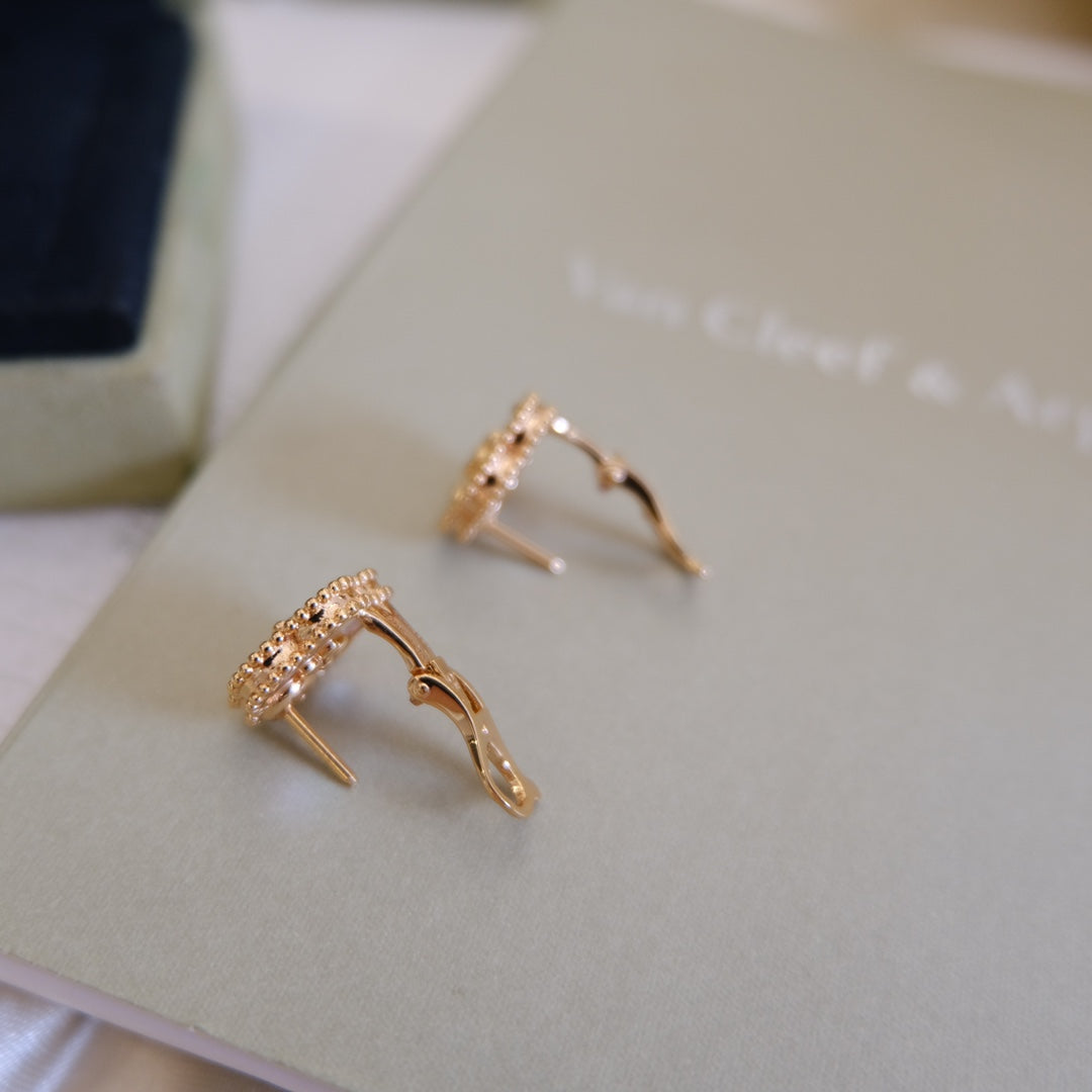 [Stars Jewelry]LUCKY PINK GOLD WHITE MOP EARRINGS