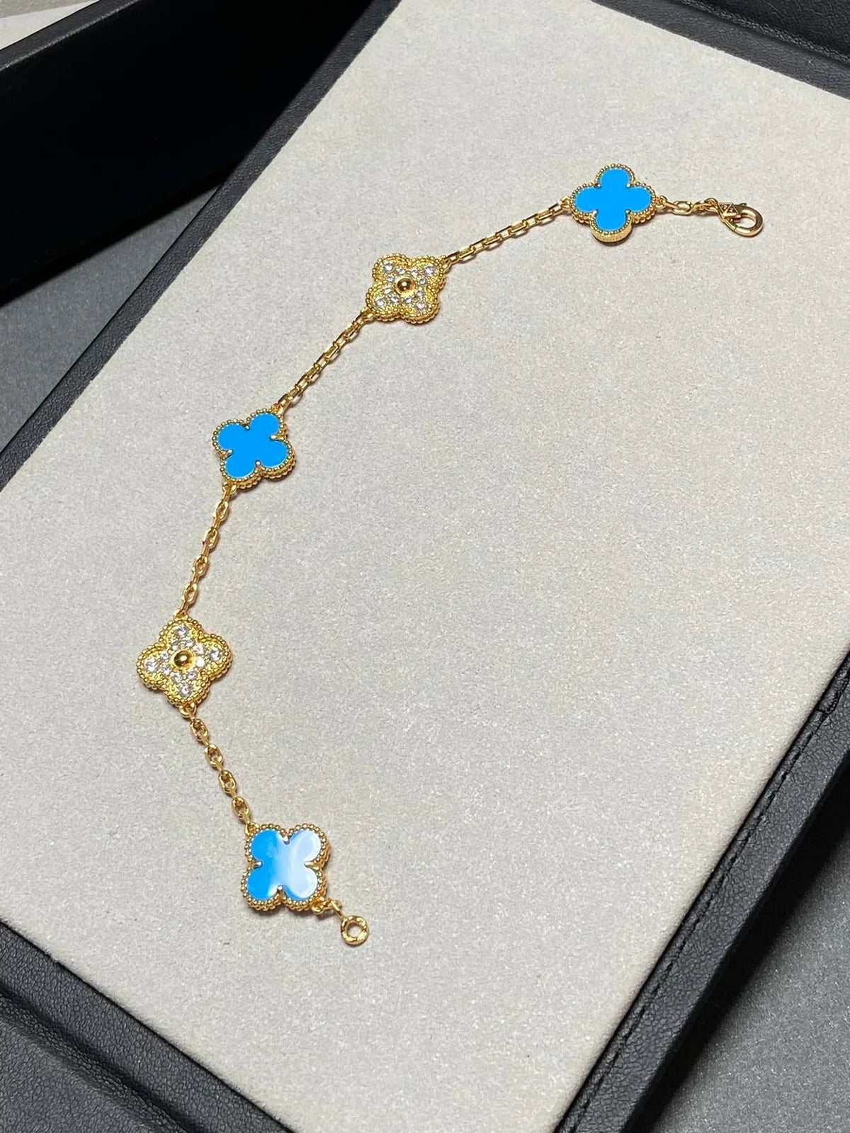 [Stars Jewelry] CLOVER 5 MOTIF BLUE AGATE BRACELET COLLECTION
