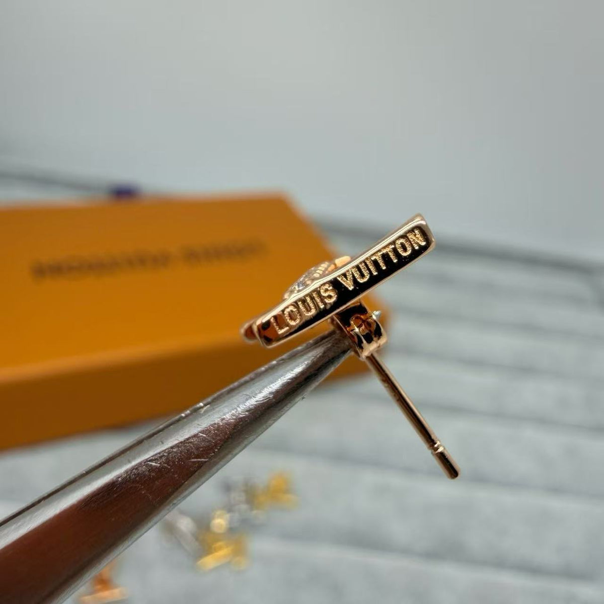 [Stars Jewelry]LETTER STUDS WITH STONES