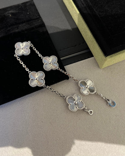 [Stars Jewelry] CLOVER 5 MOTIF LASER BRACELET COLLECTION